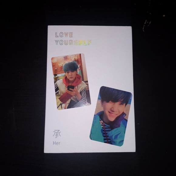 Sold BTS Love Yourself E album w/ photocard + freebie - Picture 4 of 4